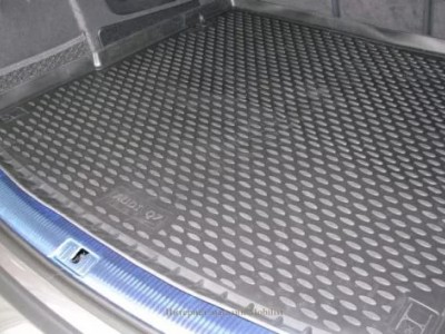 Коврик в багажник Novline для AUDI Q7 2005-2015, кросс. (полиуретан; чёрный; серый; бежевый)