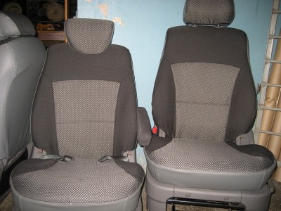 Оригинальные модельные чехлы на сидения для автомобиля Nissan Serena 5 мест/ 7 мест 1999-2005  (материал: твид, кожзам; любые тона)