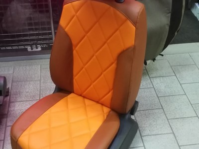 Оригинальные модельные чехлы на сидения для автомобиля Volkswagen Passat B6 2005-2010 (материал: твид, кожзам; любые тона)