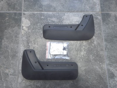 Брызговики передние модельные для Volkswagen Passat B8 2014-2023 (vw-pa-b8-2014-2023-fr-mf)