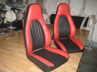 Оригинальные модельные чехлы на сидения для автомобиля Opel Vectra A седан/ хэтчбек/ универсал 1988-1995 (материал: твид, кожзам; любые тона)