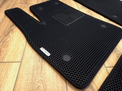 Коврики в салон из EVA (соты) для Tesla Model S 2012-2021, к-т 3 шт., цвет: чёрный (te-mo-s-2012-2020-ek)